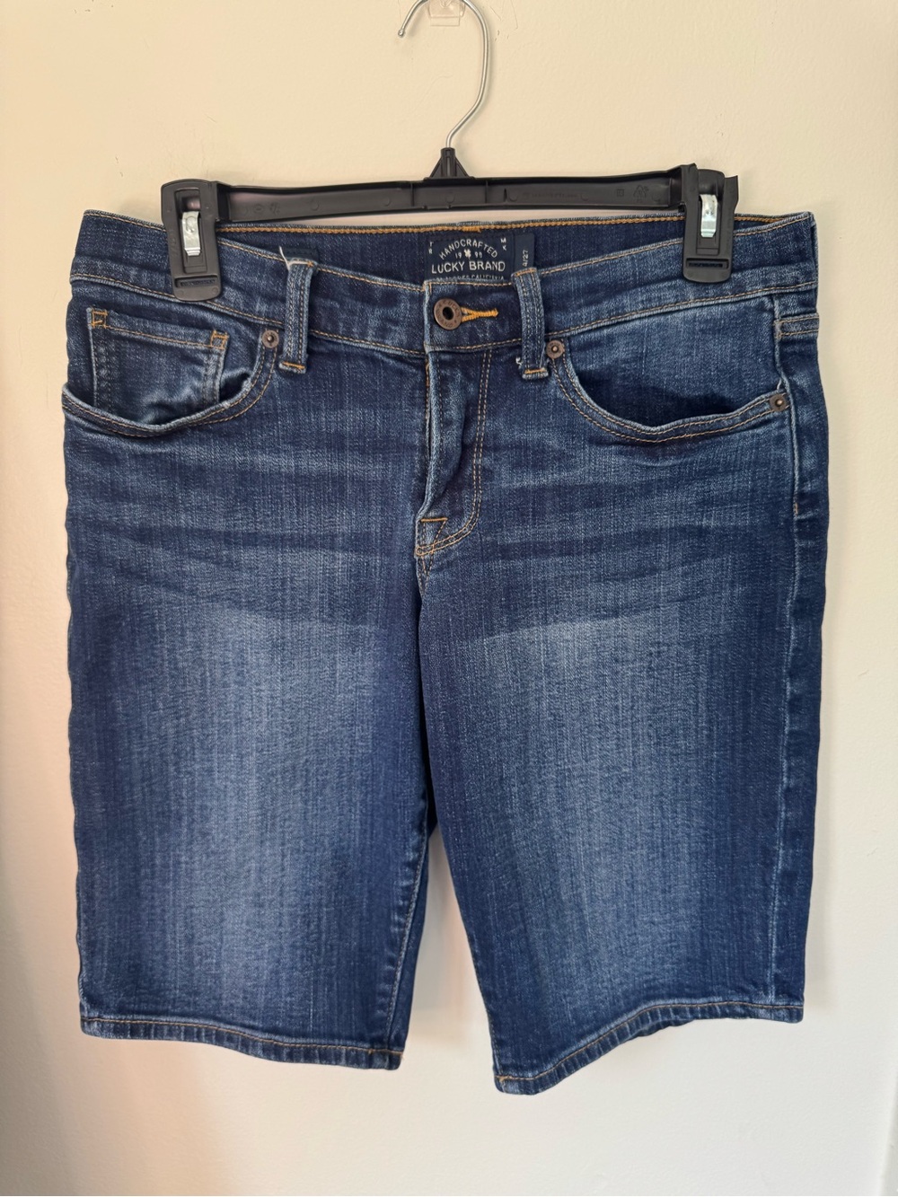 Lucky Brand The Bermuda Denim Jean Shorts Women’s Size 4/27 Dark Wash EUC